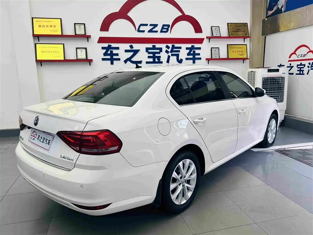 Volkswagen Lavida 2015 1.6L AT Comfort
