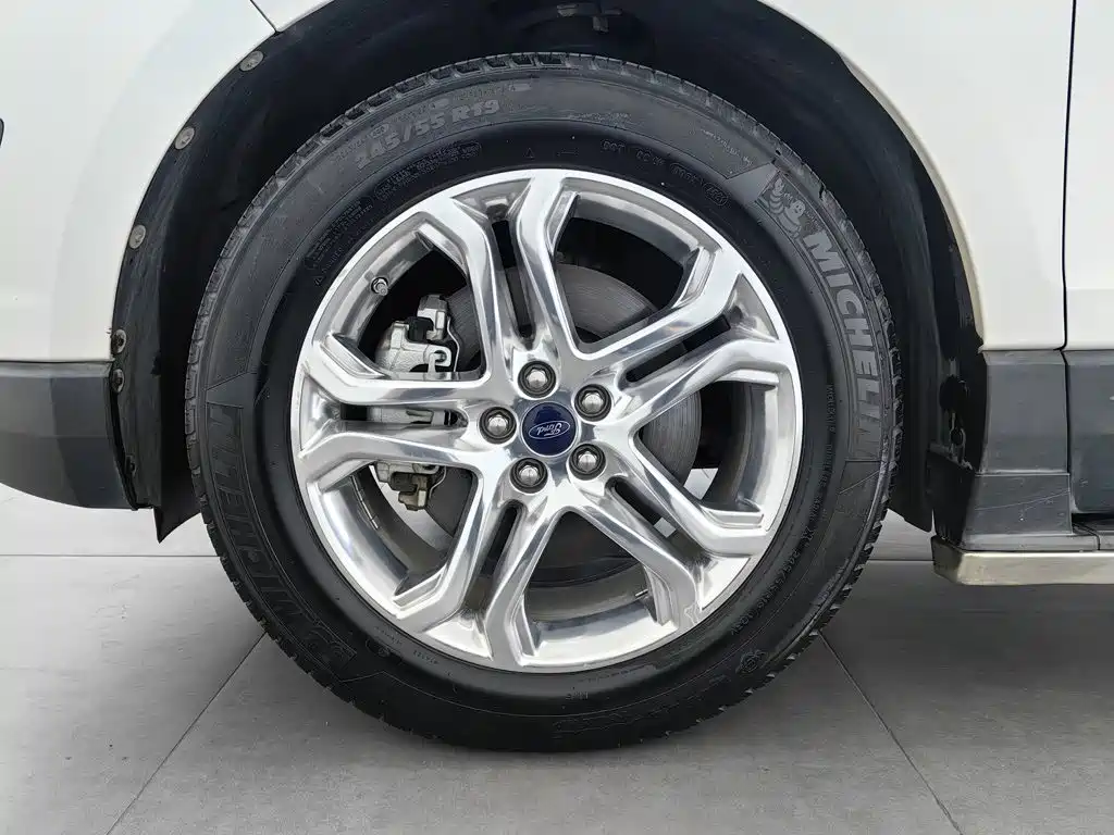 Ford Edge — миниатюра 17