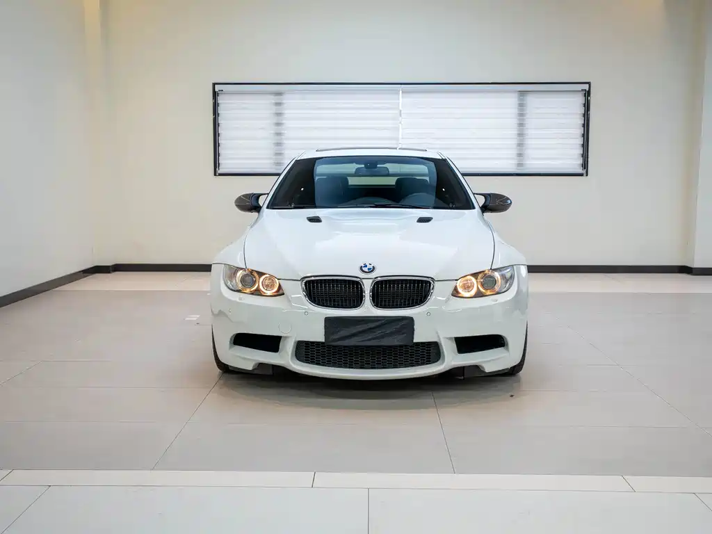 BMW M3 — миниатюра 2