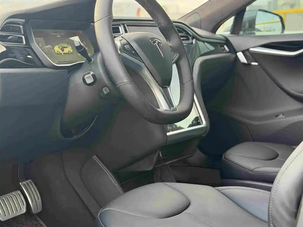 Tesla Model S — миниатюра 14