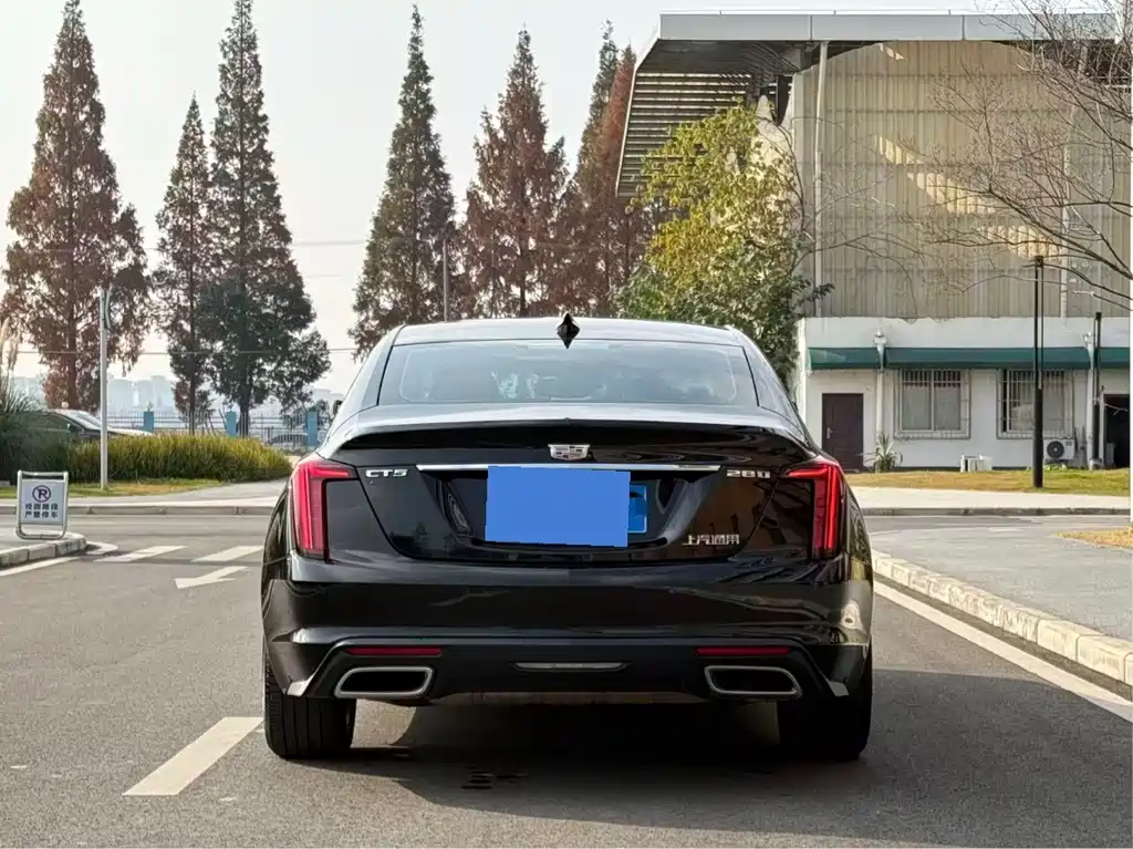 Cadillac CT5 — миниатюра 8