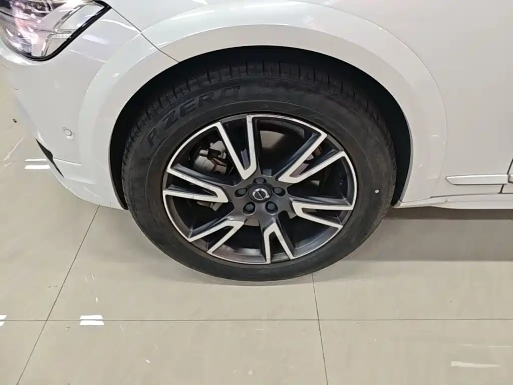 Volvo V90 — миниатюра 23