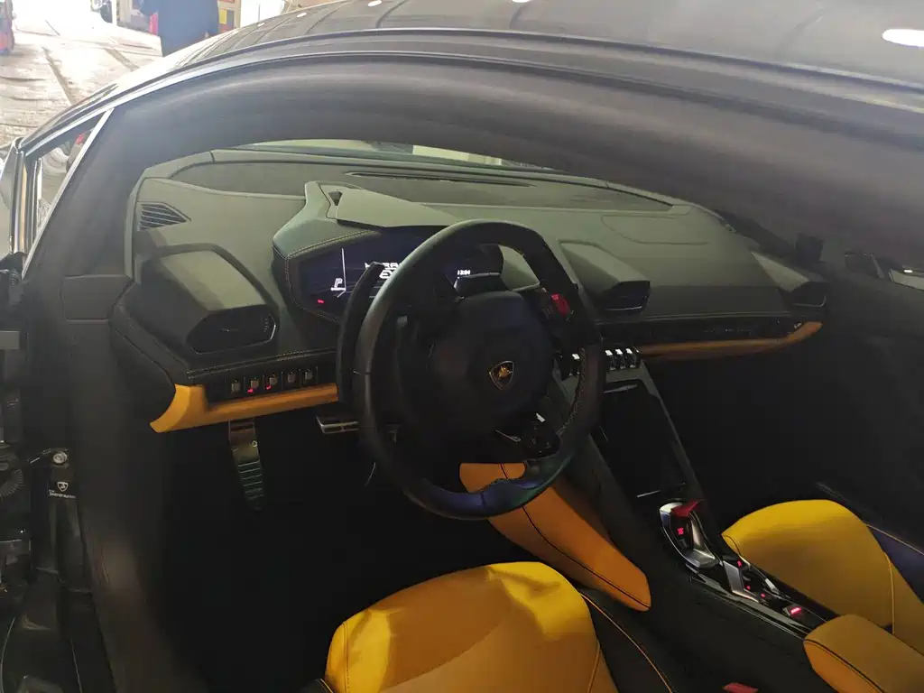 Lamborghini Huracán — миниатюра 4
