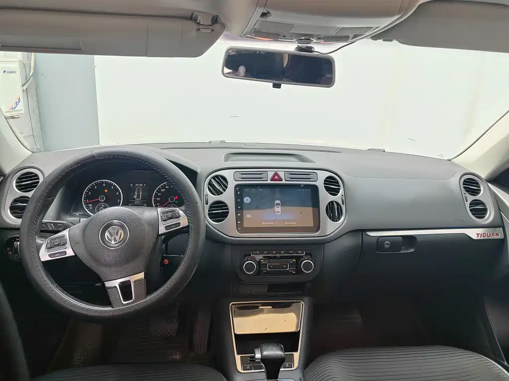 Volkswagen Tiguan 2010 1.8TSI AT