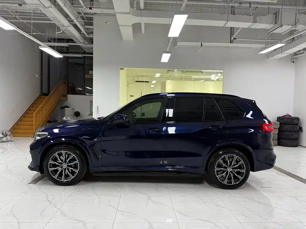 BMW X5 (Import) — миниатюра 3