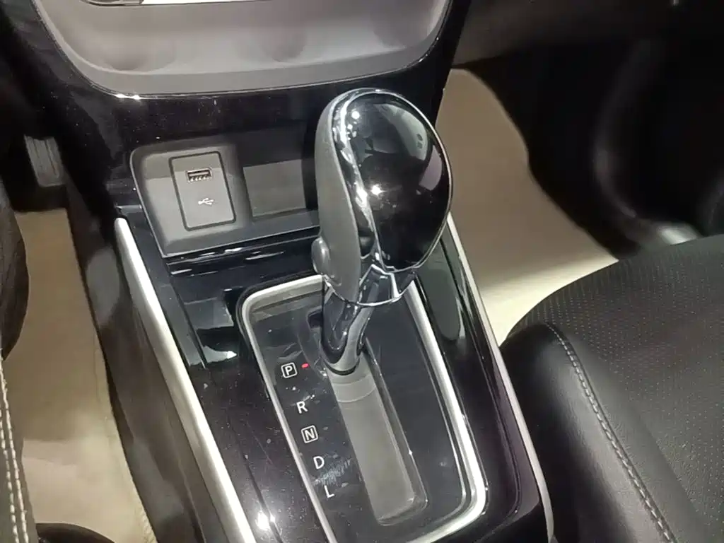Nissan Sylphy — миниатюра 14