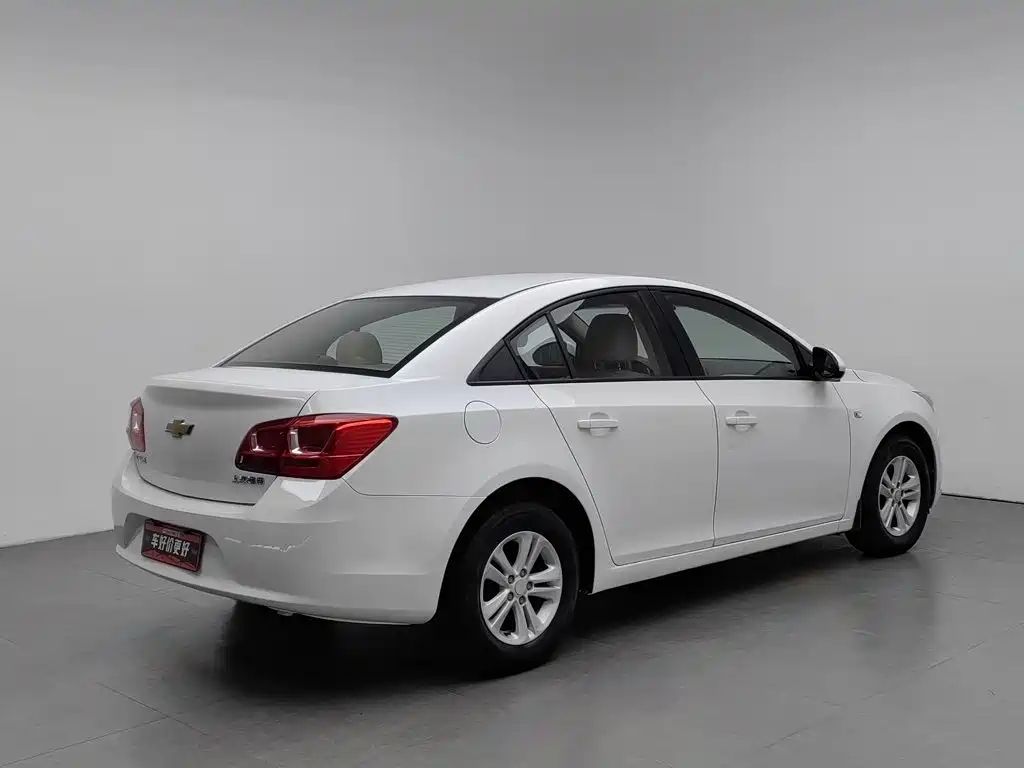 Chevrolet Cruze — миниатюра 2