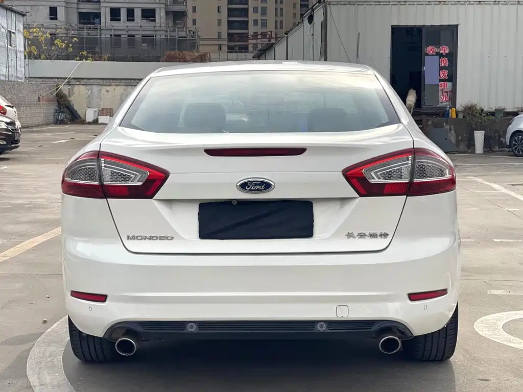Ford Mondeo — миниатюра 13