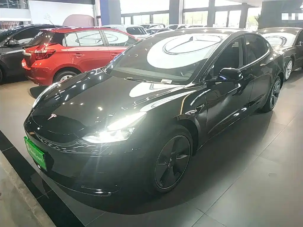 Tesla Model 3 2023