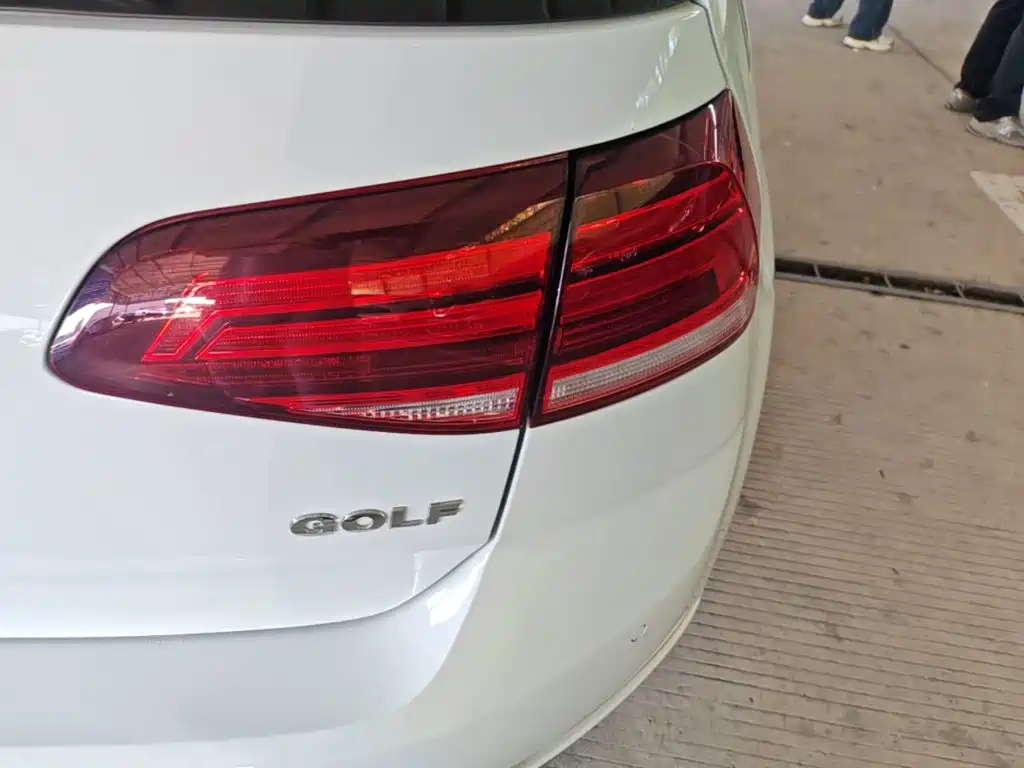 Volkswagen Golf — миниатюра 8
