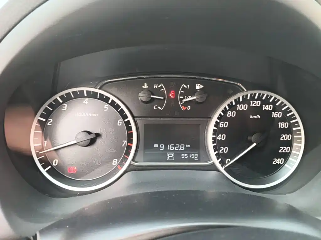 Nissan Sylphy — миниатюра 12