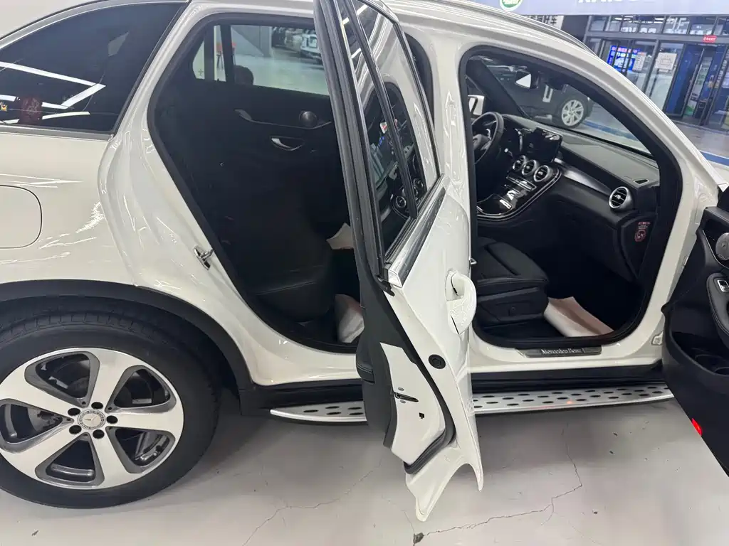 Mercedes-Benz GLC — миниатюра 7