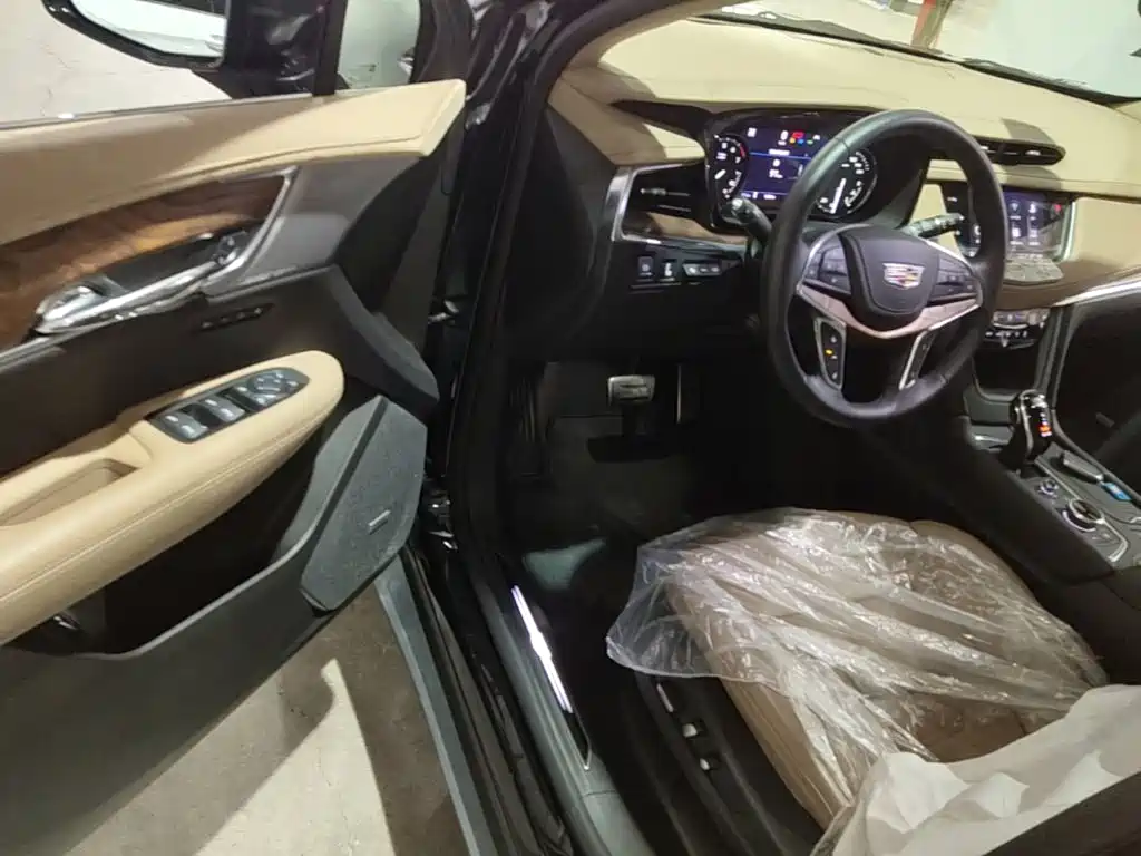 Cadillac XT5 — миниатюра 16