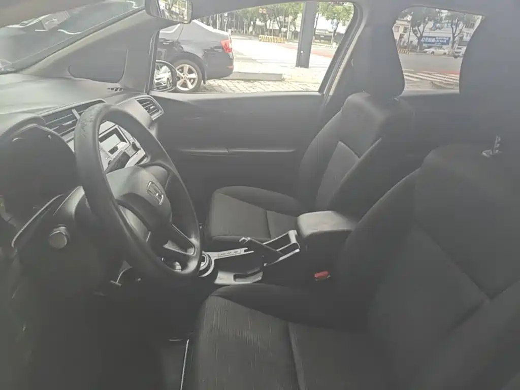 Honda Fit — миниатюра 15