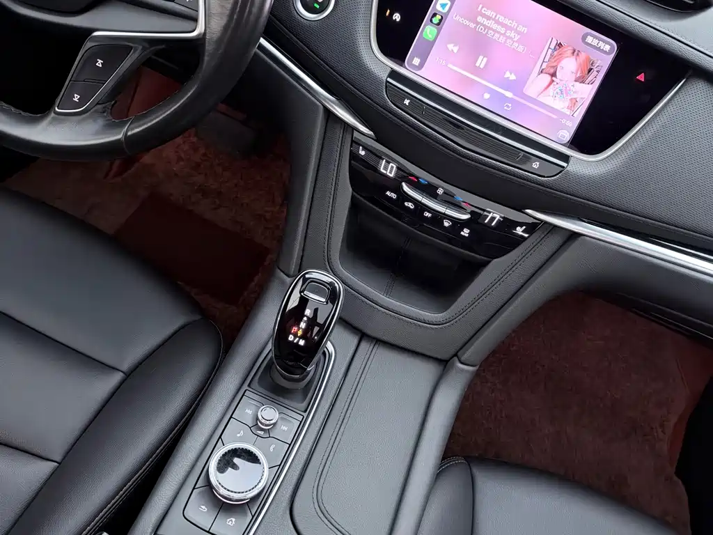 Cadillac XT5 — миниатюра 11