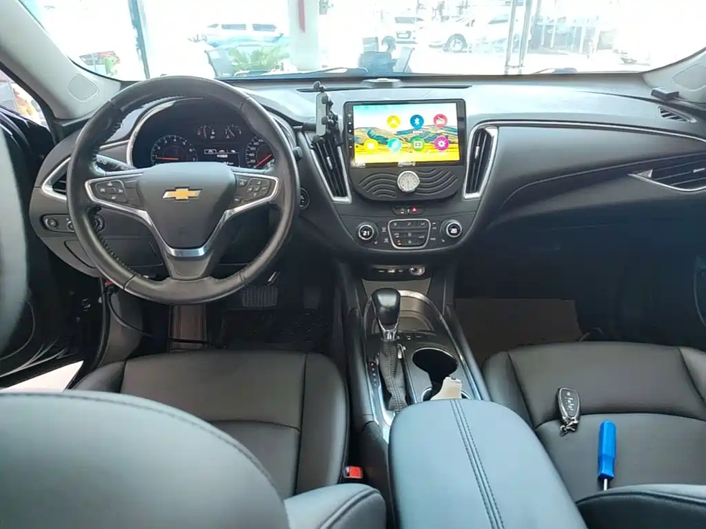 Chevrolet Malibu XL — миниатюра 10