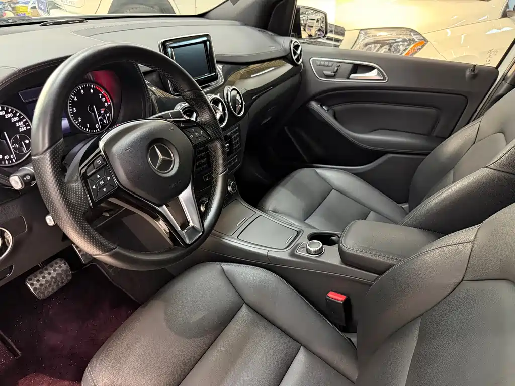 Mercedes-Benz B-Class — миниатюра 3