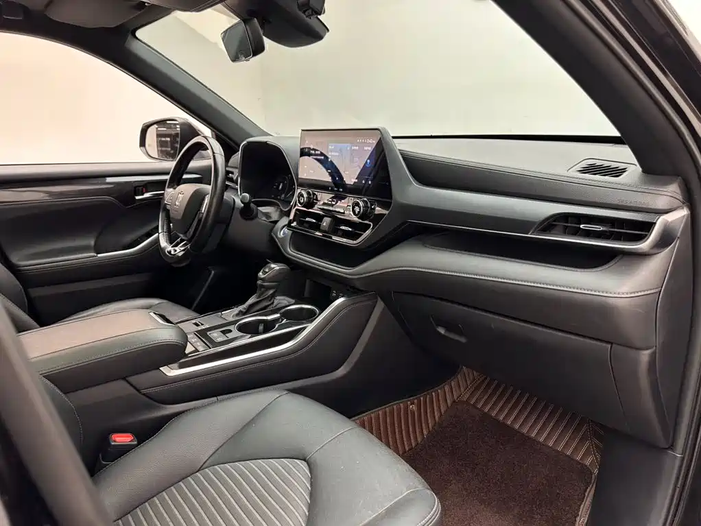 Toyota Crown Kluger — миниатюра 11