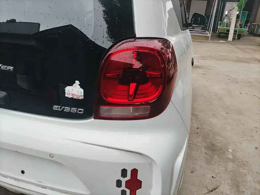 Roewe Clever — миниатюра 8