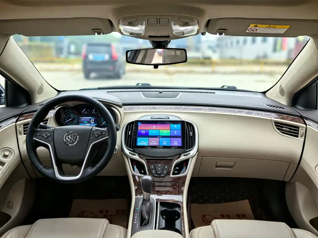Buick LaCrosse — миниатюра 9
