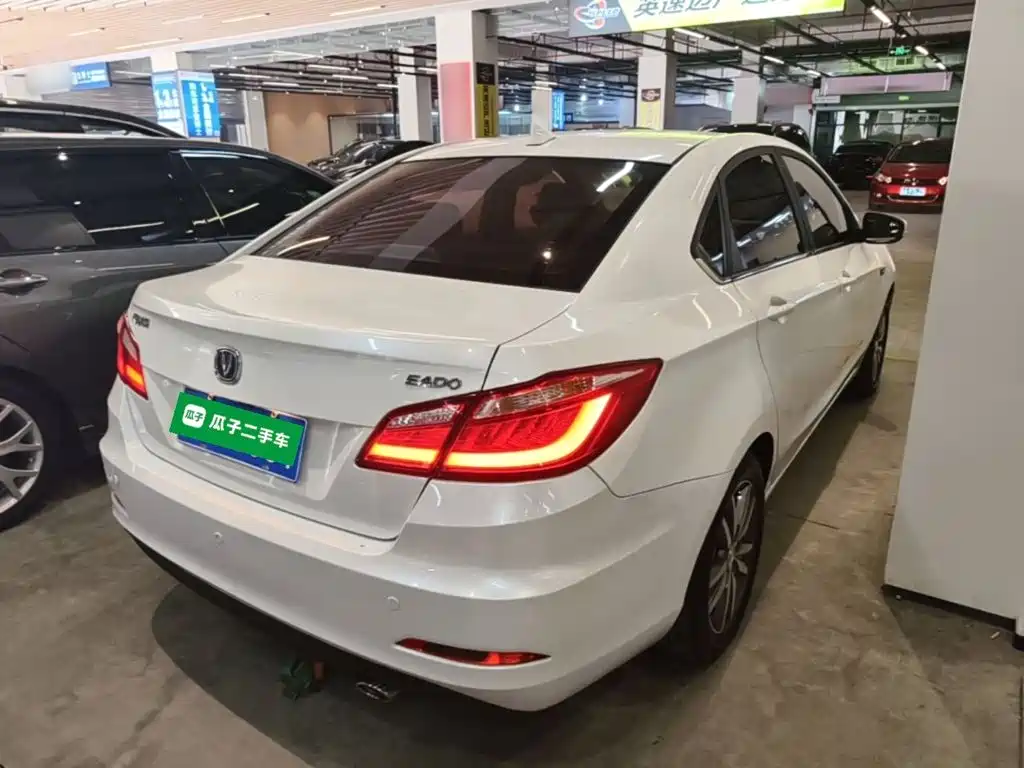 Changan Eado — миниатюра 7