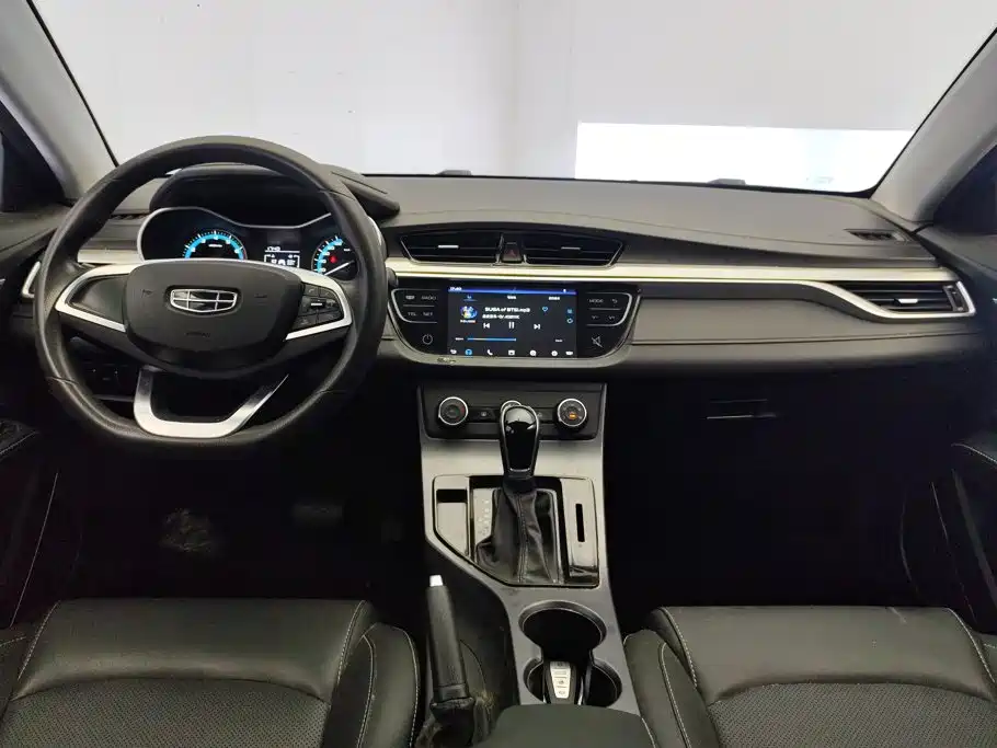 Geely Emgrand — миниатюра 12