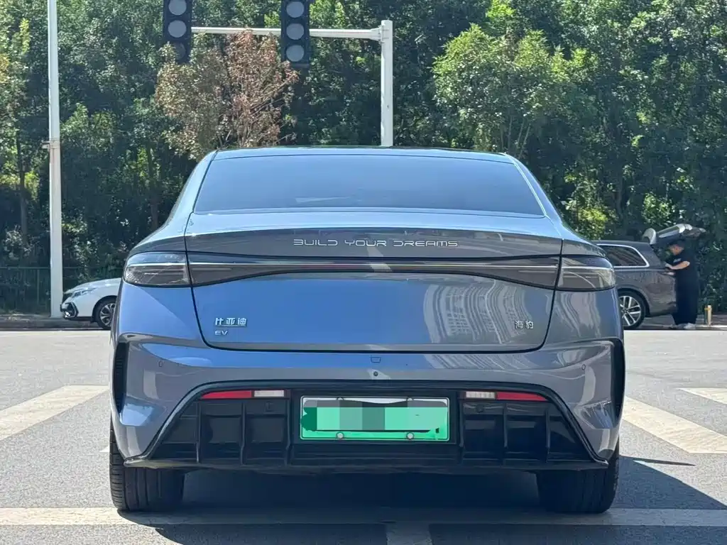 BYD Seal — миниатюра 8
