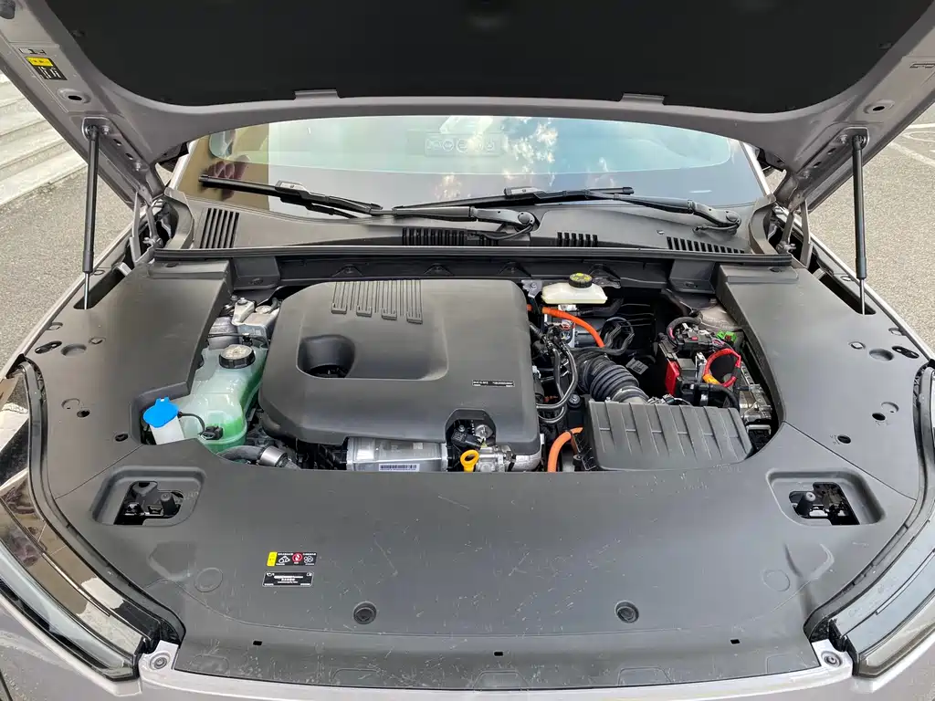 Volvo XC70 PHEV — миниатюра 22