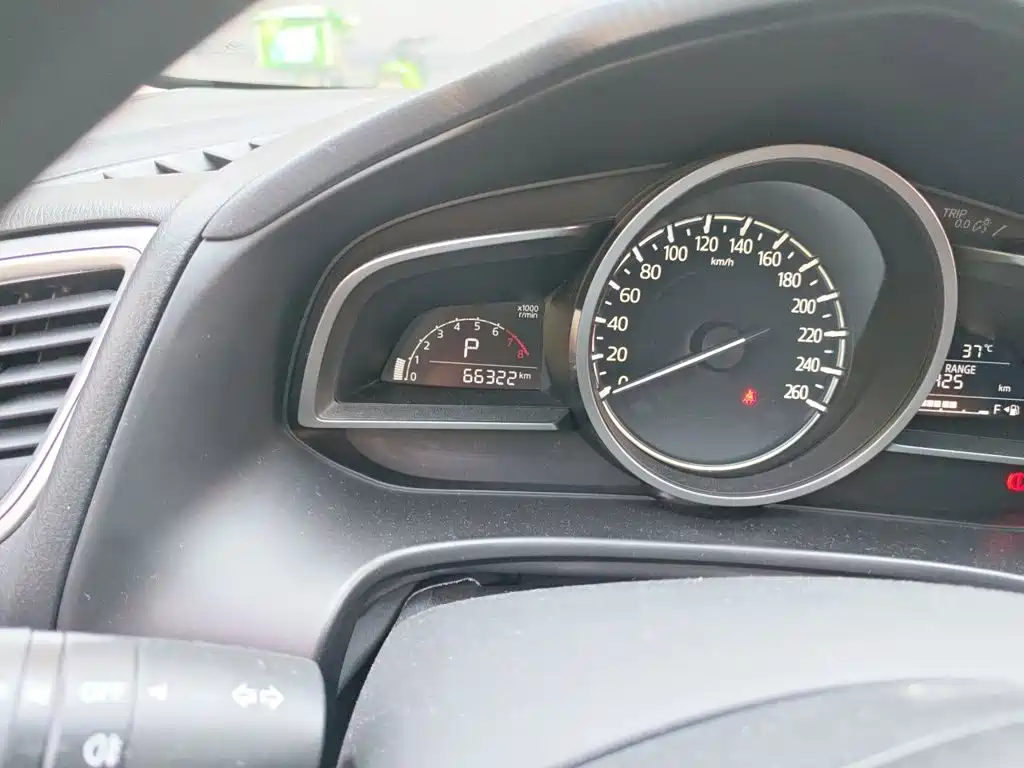 Mazda 3 Axela — миниатюра 8