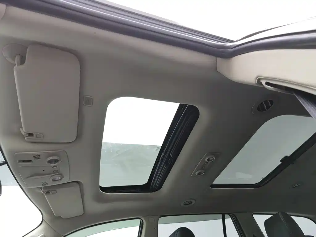 Buick Enclave — миниатюра 14