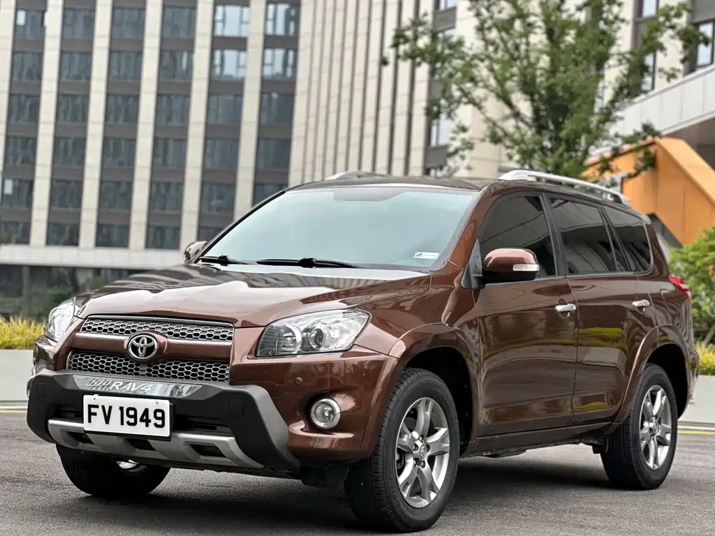 Toyota RAV4 2013
