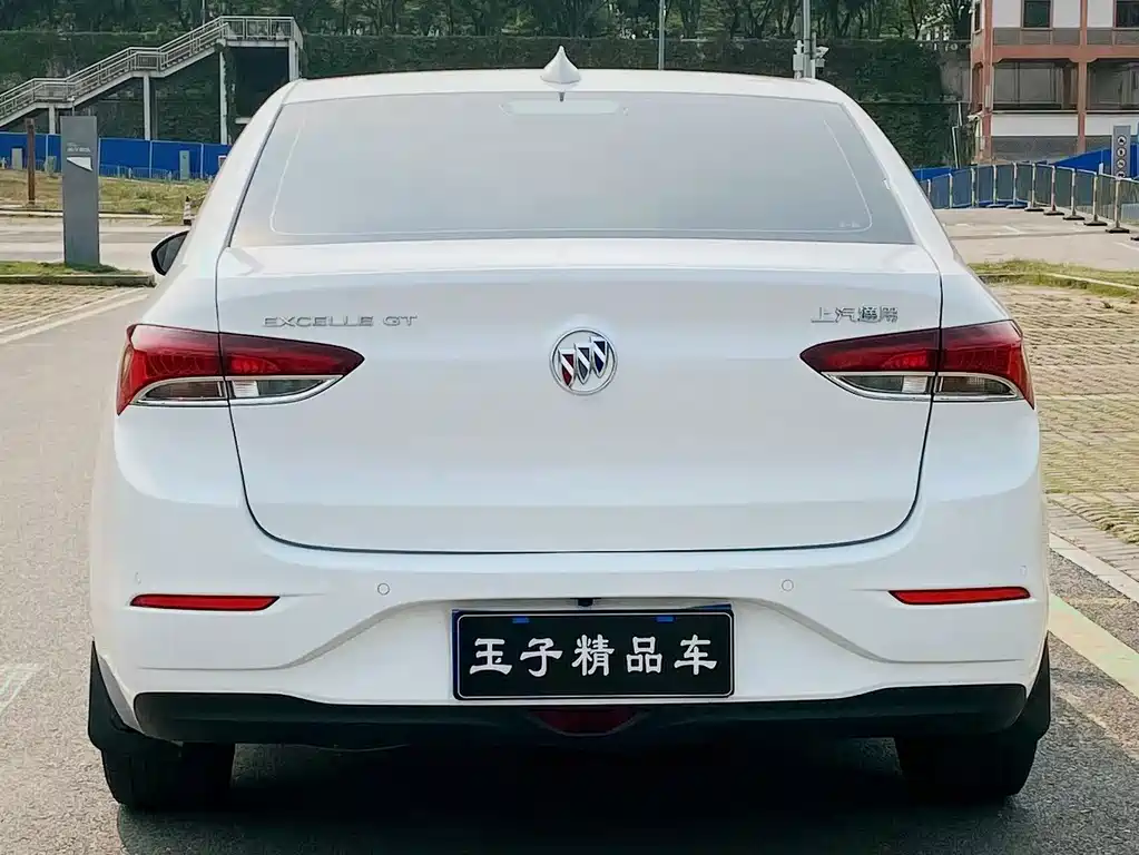Buick Excelle — миниатюра 4
