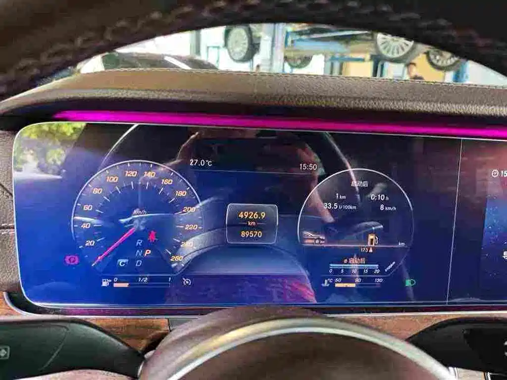 Mercedes-Benz E-Class — миниатюра 3