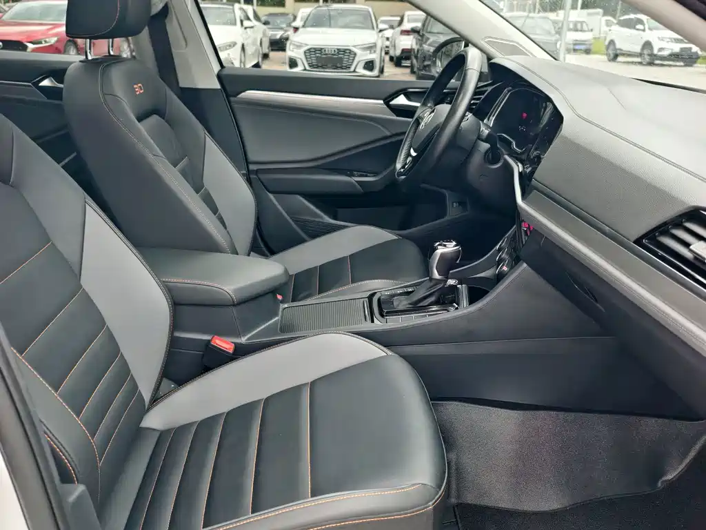 Volkswagen Sagitar — миниатюра 7