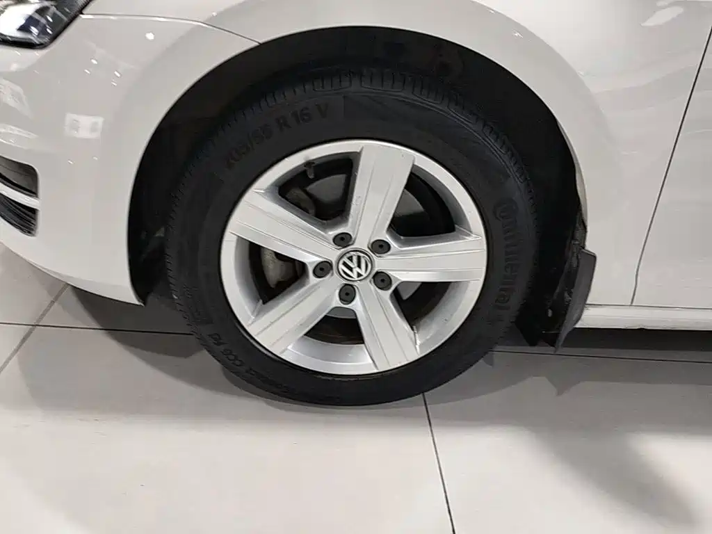 Volkswagen Golf — миниатюра 23