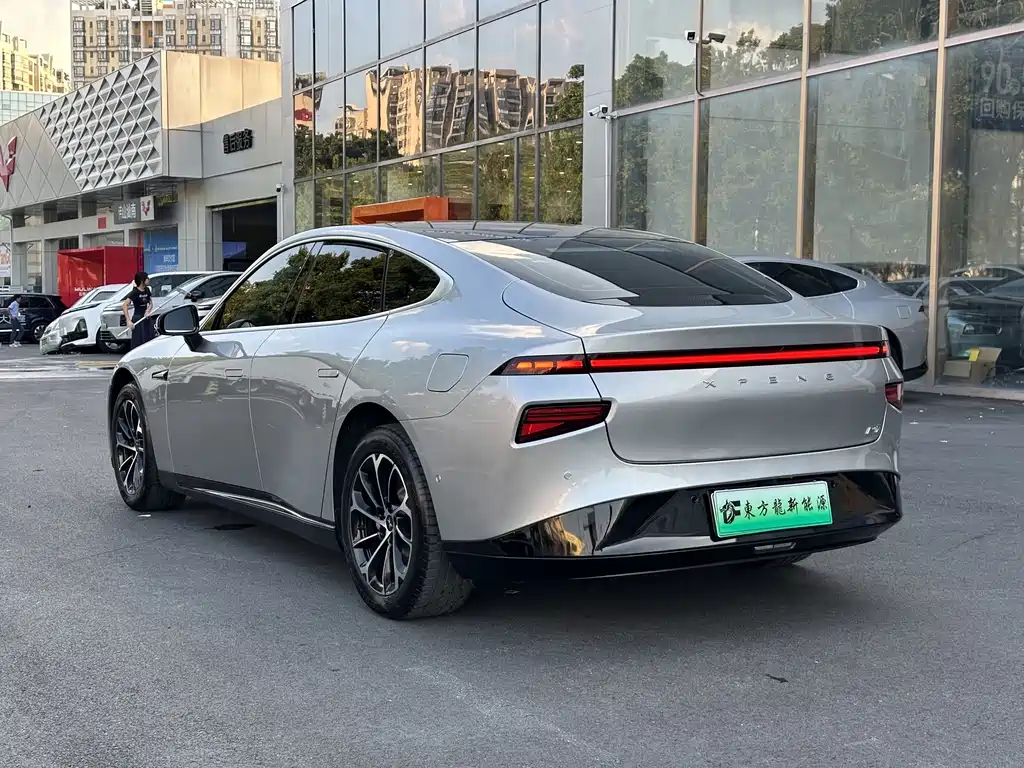 XPeng P7 — миниатюра 7
