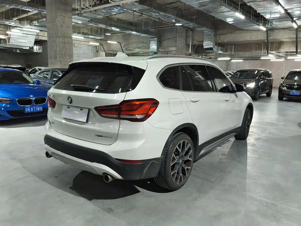 BMW X1 2021 xDrive25Li Premium