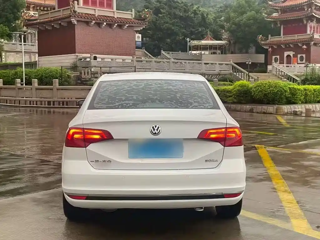 Volkswagen Bora — миниатюра 6