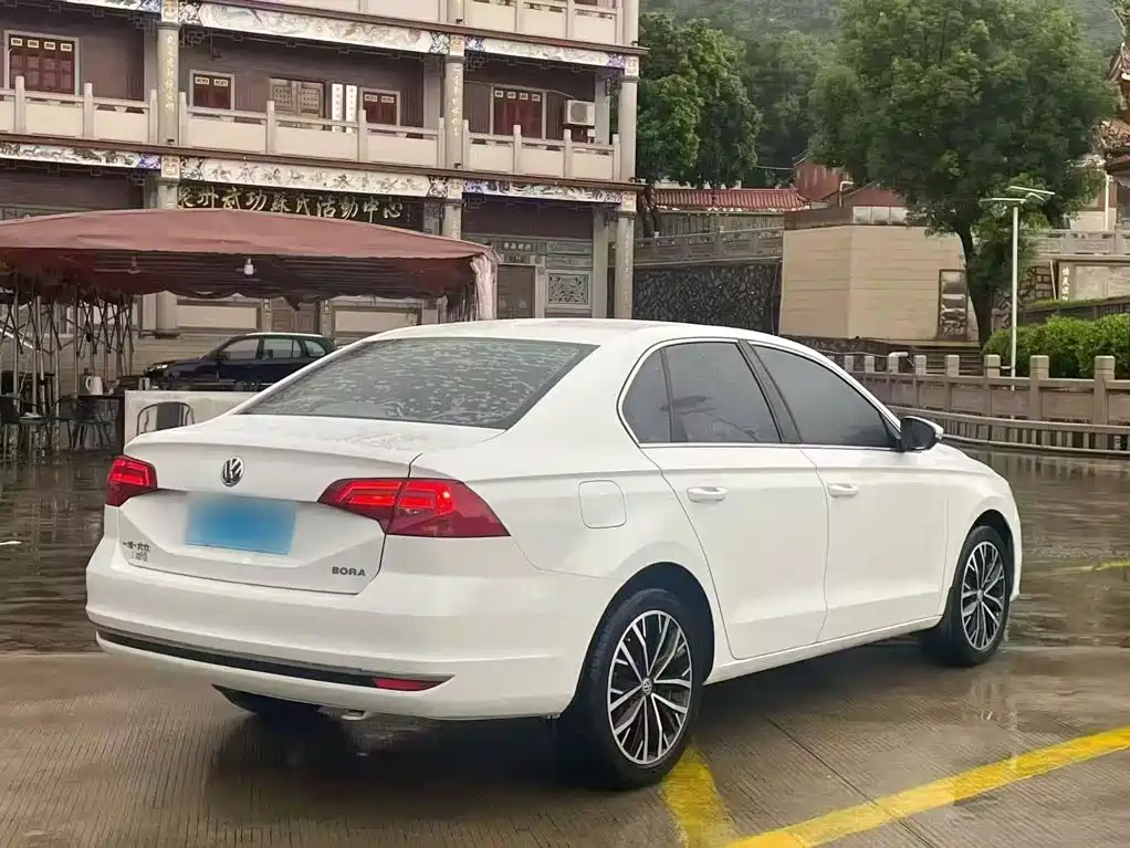 Volkswagen Bora — миниатюра 7