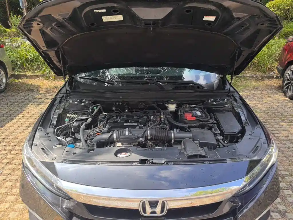 Honda Accord — миниатюра 11
