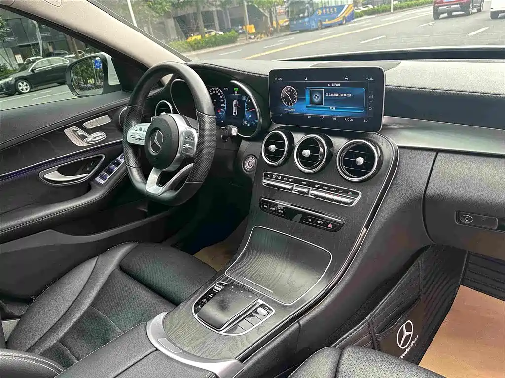 Mercedes-Benz C-Class — миниатюра 22