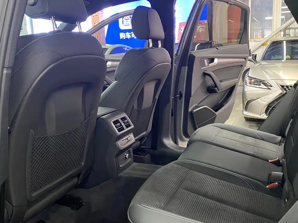 Audi Q5L — миниатюра 10