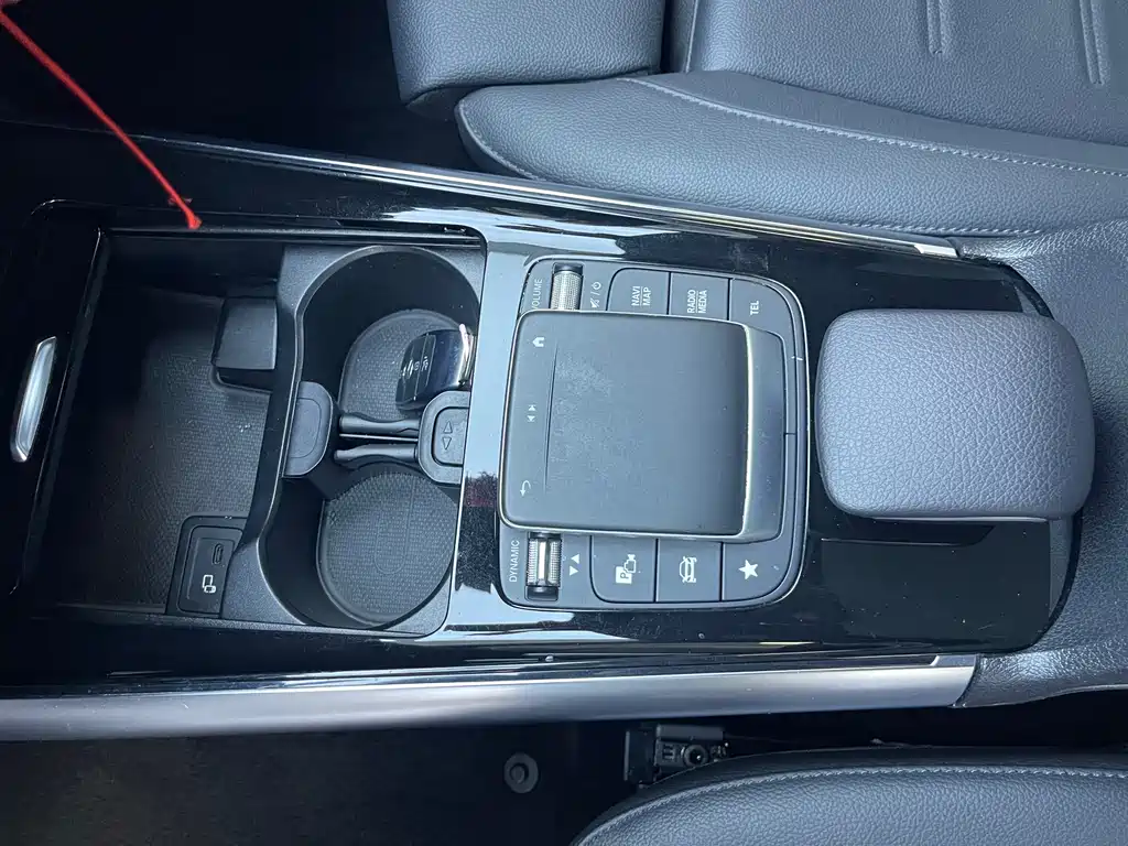 Mercedes-Benz GLA — миниатюра 7