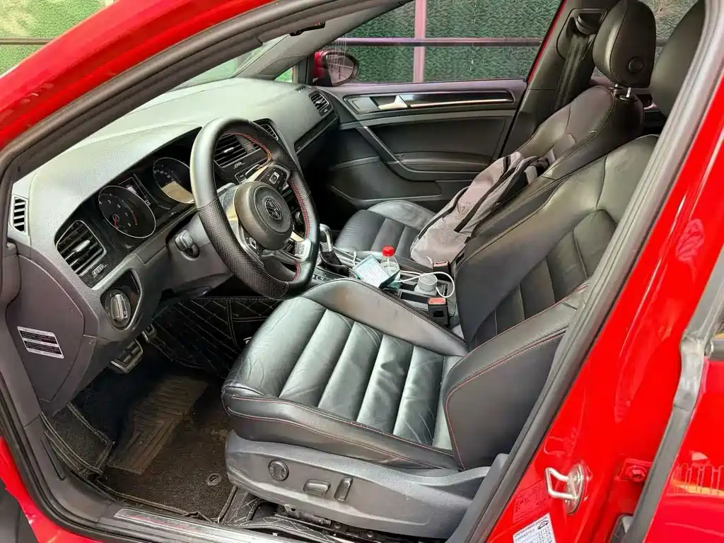 Volkswagen Golf GTI — миниатюра 2