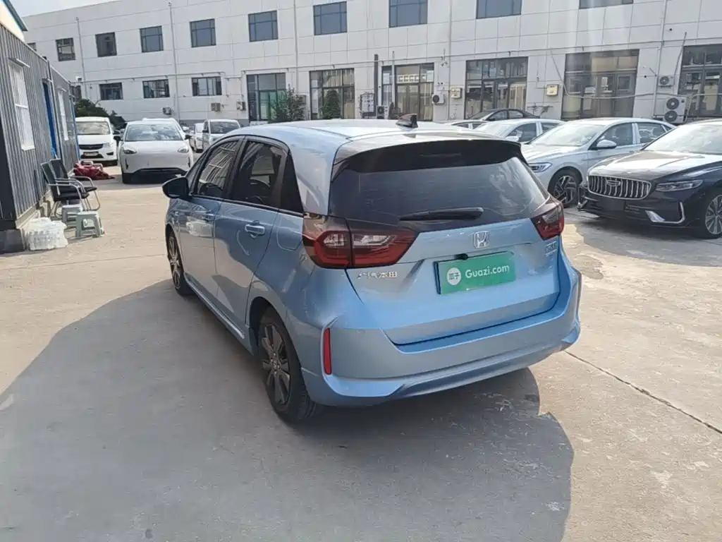 Honda Fit — миниатюра 5