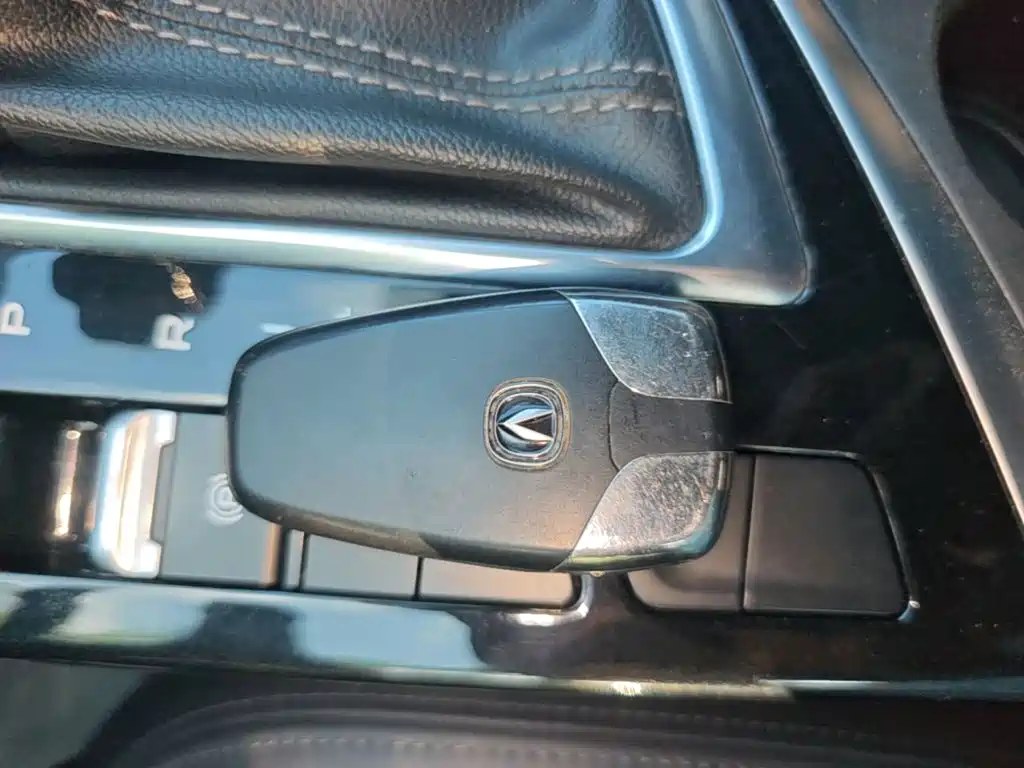 Changan Eado — миниатюра 9