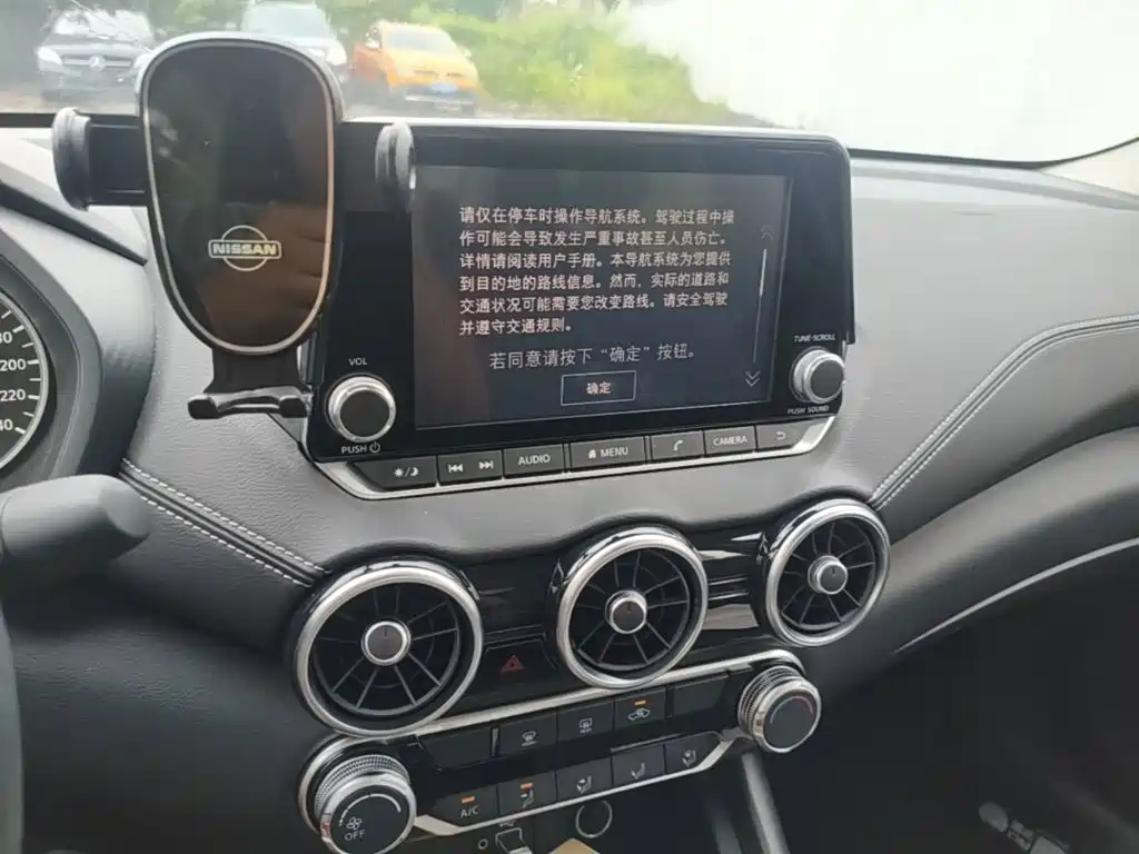 Nissan Sylphy — миниатюра 13