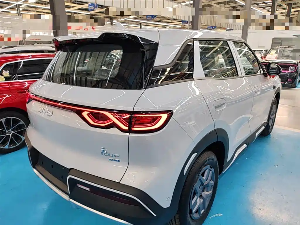 BYD Yuan Up UP 2025 Smart Drive 401KM
