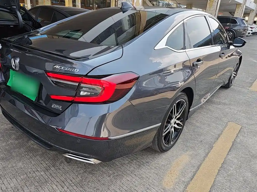 Honda Accord — миниатюра 7