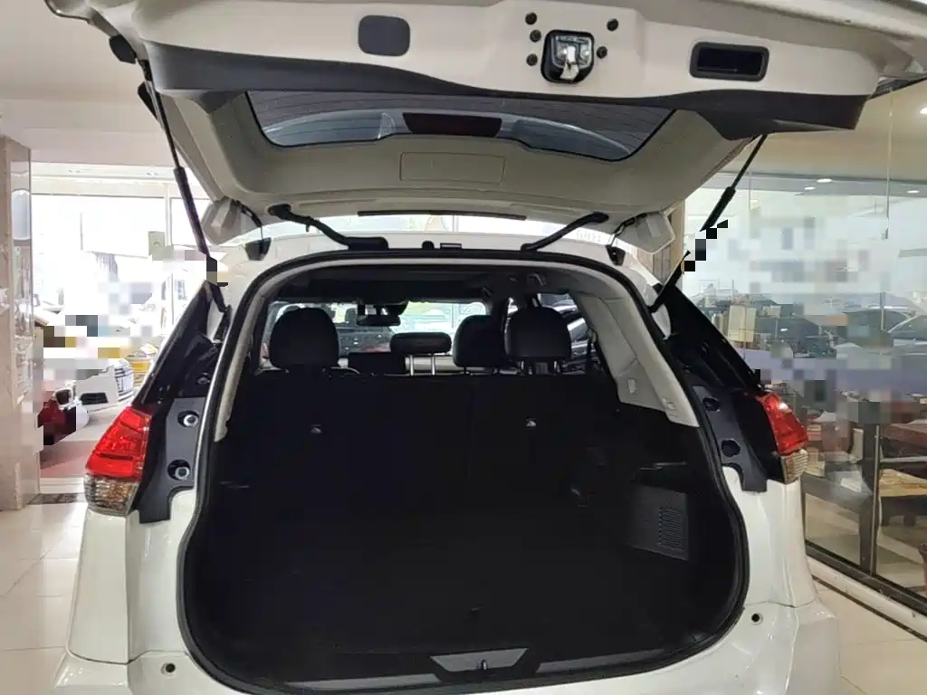 Nissan X-Trail — миниатюра 19